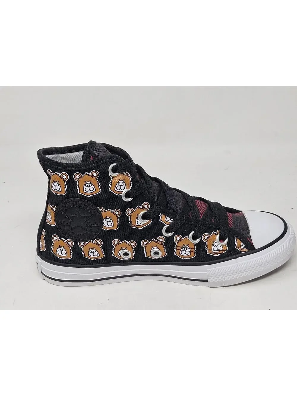 Converse Youth Size 13 Chuck Taylor All Star Bear Head Print Black Flannel